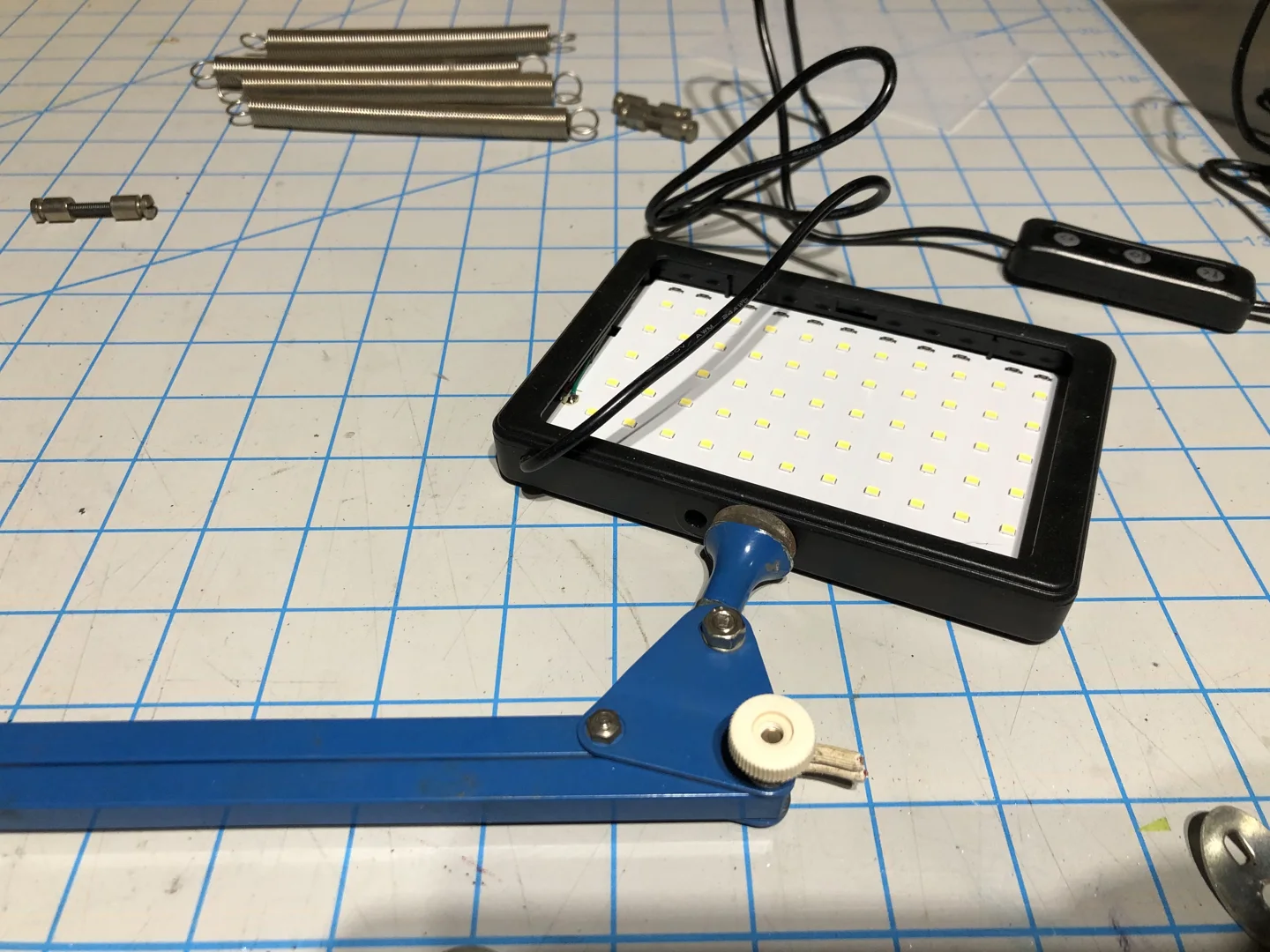 Aliens Task Lamp — original photograph 2