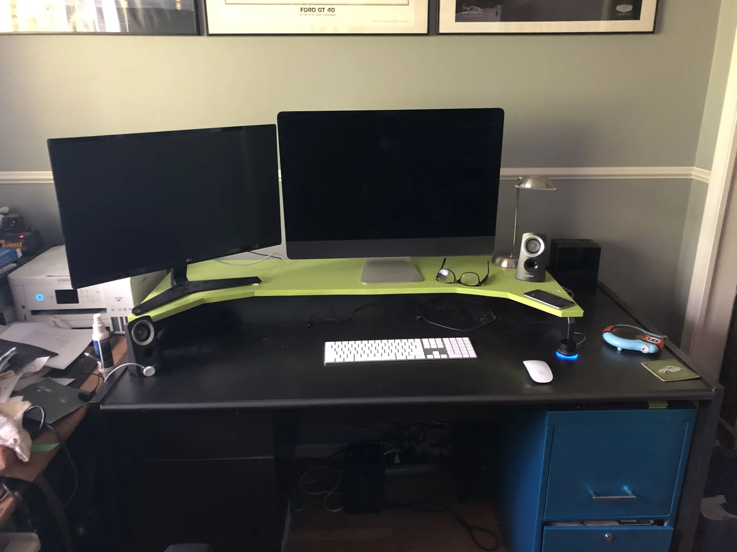 Monitor Hutch — original photograph 1
